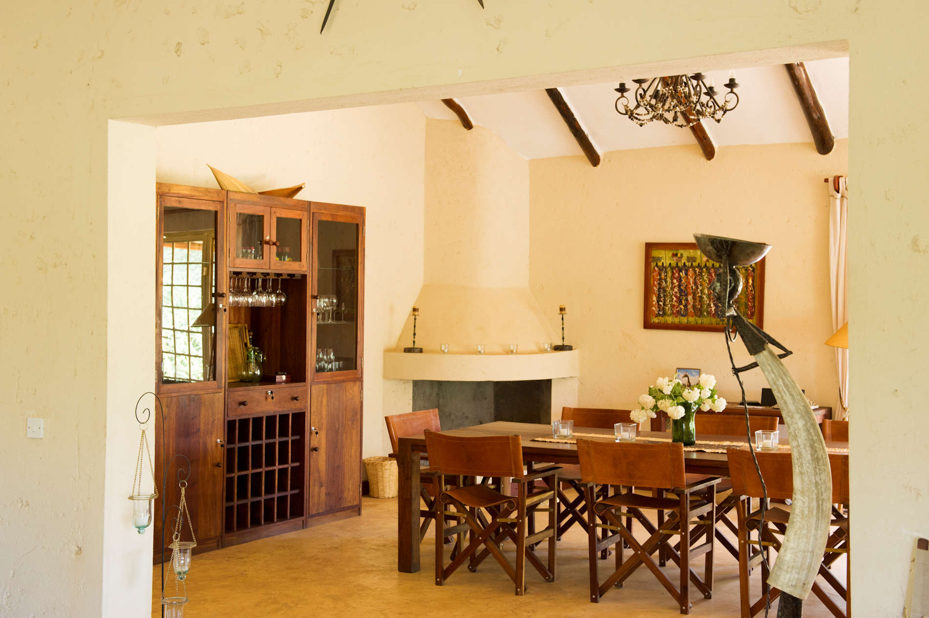 Dining room, Kili Villa, Arusha, Tanzania