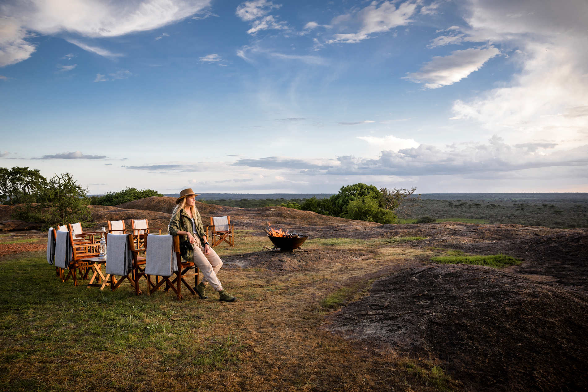 Lagerfeuer, Sanctuary Kichakani Serengeti Camp, Tansania