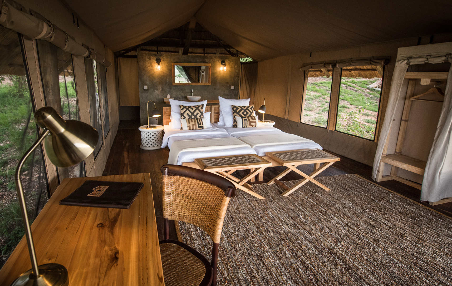 © Mara River Post Tanganyika Expeditions (11) Schlafzimmer, Mara River Post Tanganyika Expeditions, Tansania