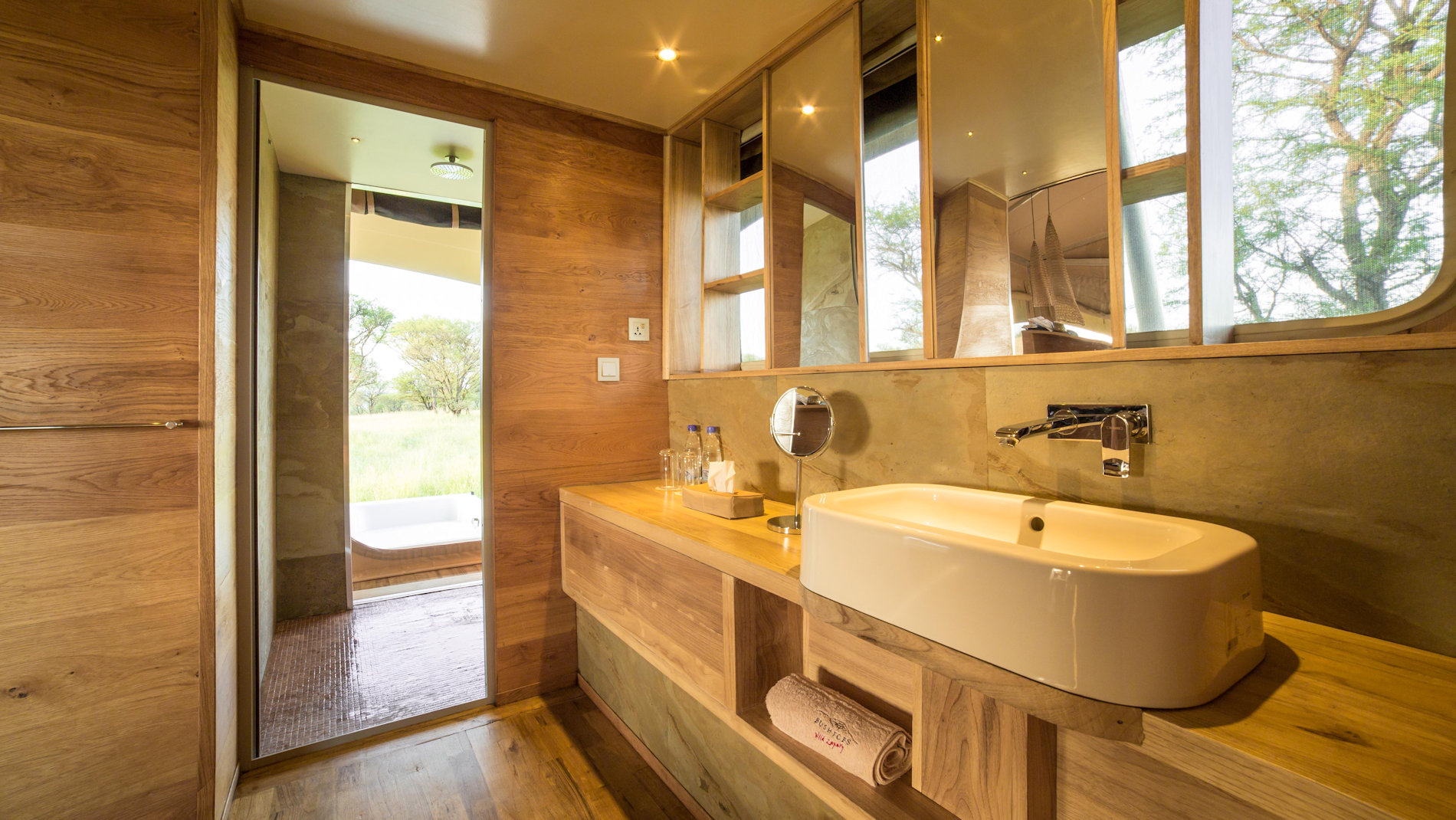 ©Roving Bushtops (2)