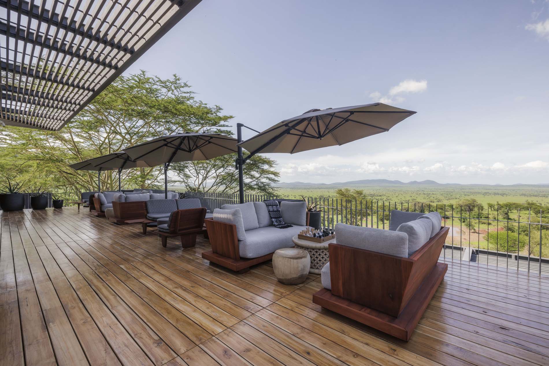 AgamaUpperDeck&ViewWide